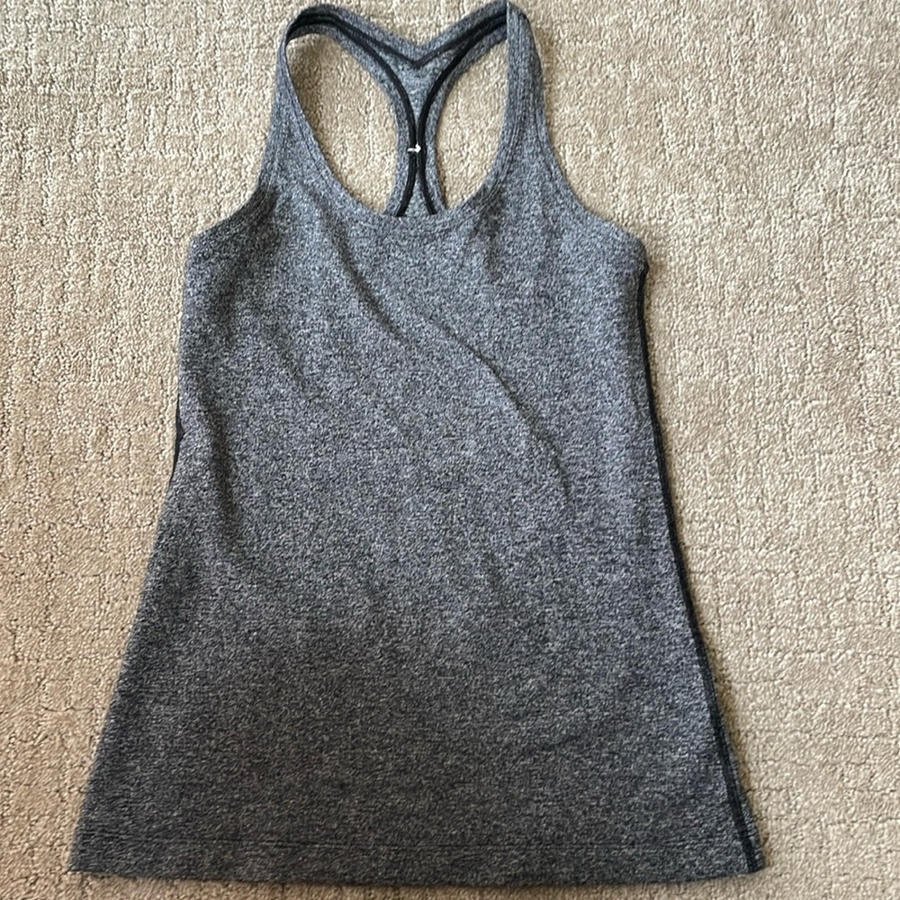Lululemon tank top size 6